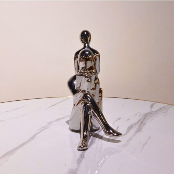Silver Love Reading Figurine – Abstract Decor for Home, Office & Book Lovers